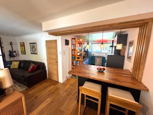 Photo 22- click for photo gallery